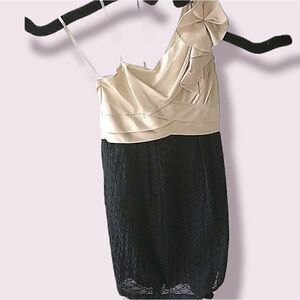 Max & Cleo Black & Cream One-Shoulder Party Dress Size 12